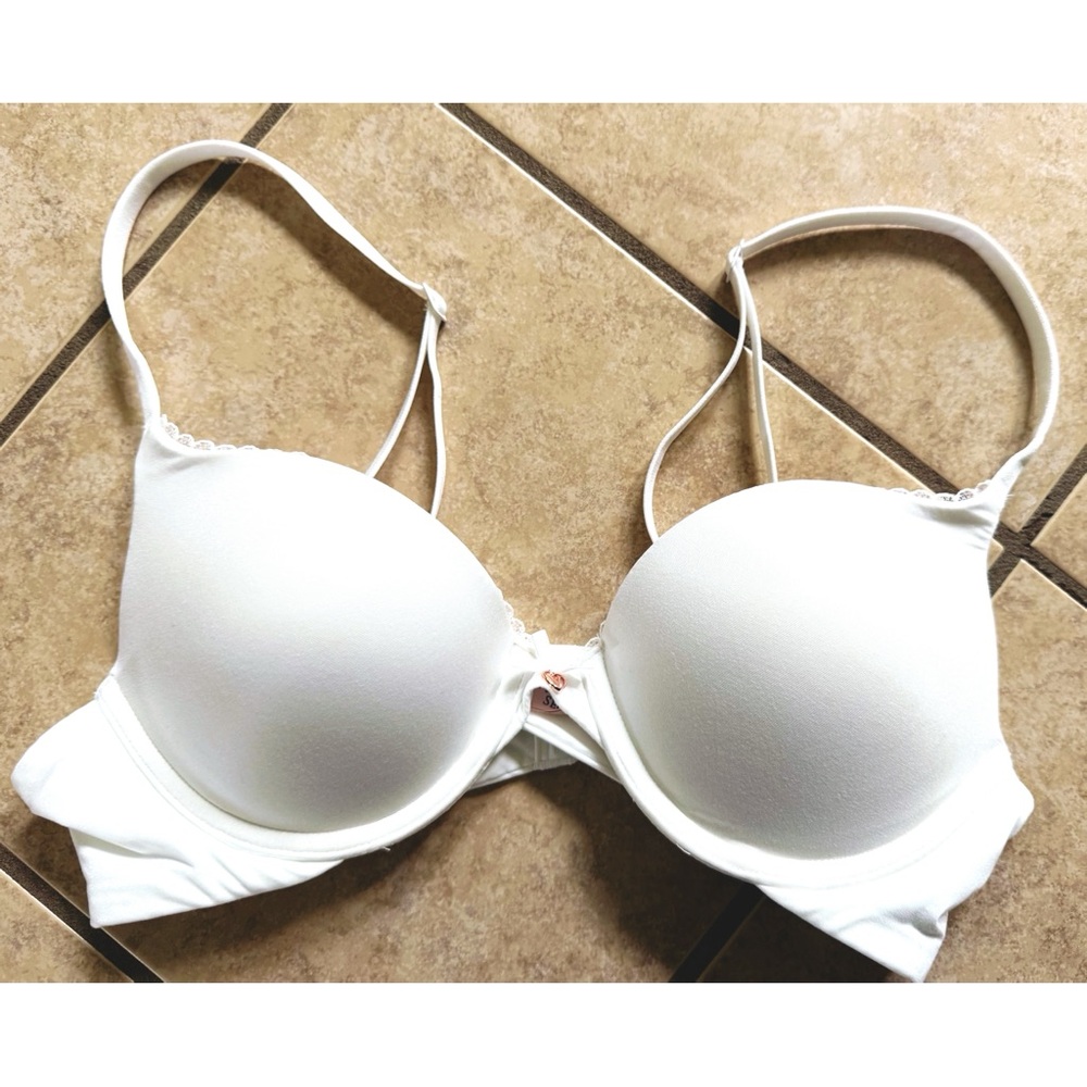 Body By Victoria Push Up Bra